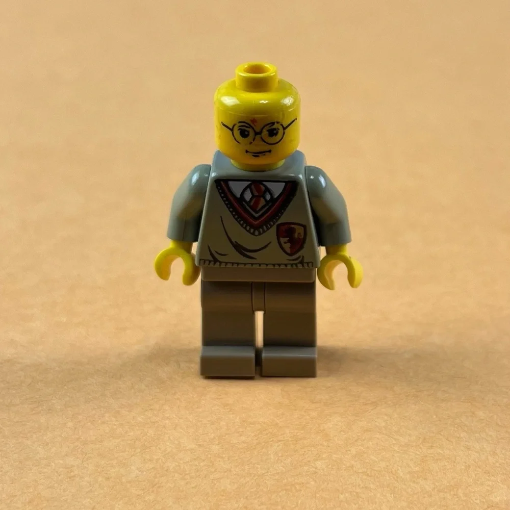 LEGO Minifigure Harry Potter HP036 Missing Cape/Hair FLAW 2